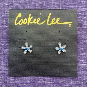 NEW Classic Cookie Lee Blue Flower Stud Earrings